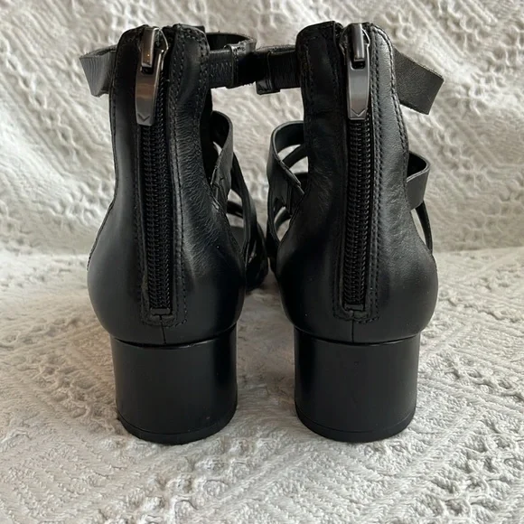 Via Spiga Black Leather Gladiator Sandals with Back Zipper 8M - Picture 3 of 10
